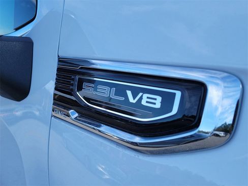 New 2026 GMC Sierra 1500 SLE w/ Preferred Package image 10