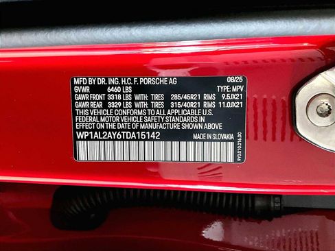 Used 2026 Porsche Cayenne S image 37