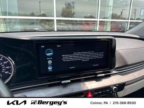 Used 2022 Kia Carnival SX FWD image 9
