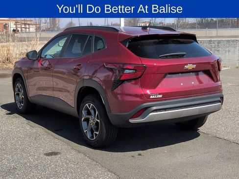 Certified 2025 Chevrolet Trax LT image 5