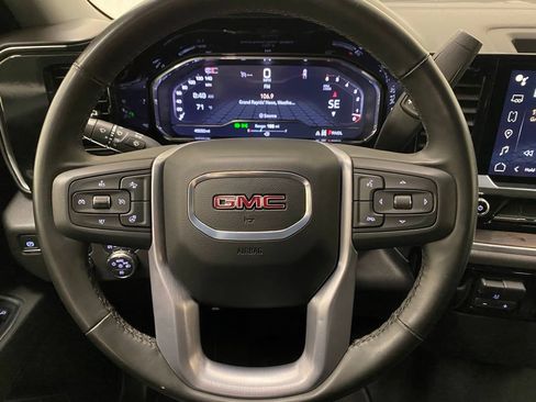 Used 2025 GMC Sierra 1500 SLT AWD/4WD image 22