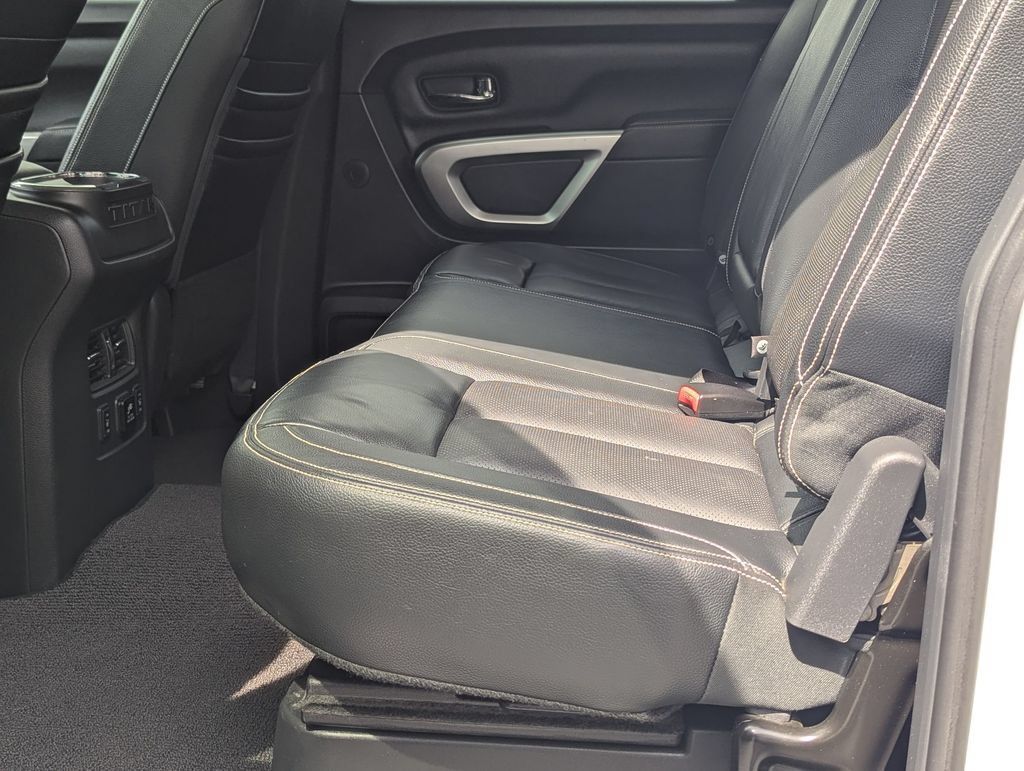 Used 2018 Nissan Titan PRO-4X w/ Pro-4x Convenience Package AWD/4WD image 23
