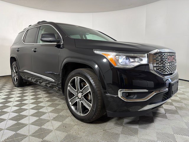Used 2017 GMC Acadia Denali w/ Technology Package AWD/4WD image 1