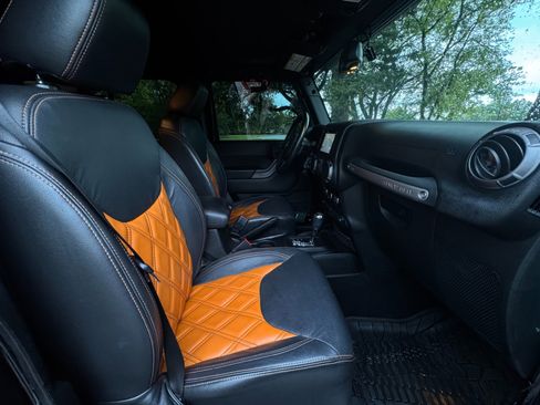 Used 2018 Jeep Wrangler Unlimited Sport S image 21