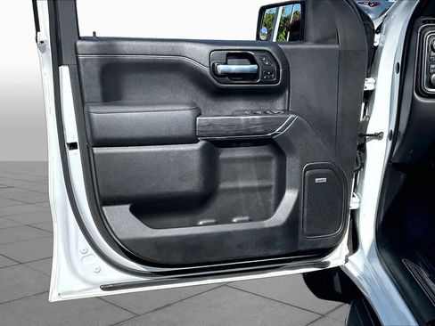 Used 2021 Chevrolet Silverado 1500 LTZ w/ LTZ Convenience Package II AWD/4WD image 21