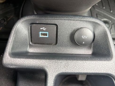 Certified 2023 Ford Transit Connect XL image 25