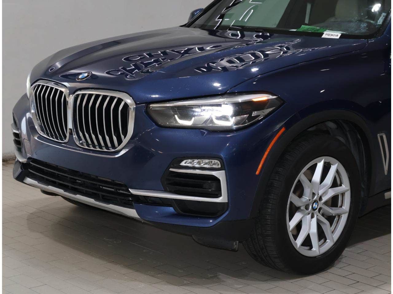 Used 2019 BMW X5 xDrive40i w/ Convenience Package AWD/4WD image 2