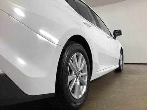 Used 2025 Toyota Camry LE FWD image 9