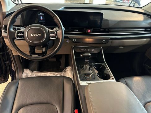 Used 2026 Kia Carnival FWD image 36