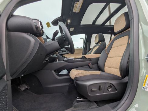 New 2026 Chevrolet Equinox ACTIV w/ Convenience Package III image 42