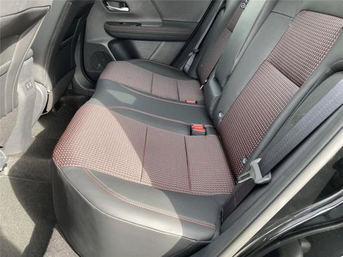 New 2025 Nissan Kicks SR image 33