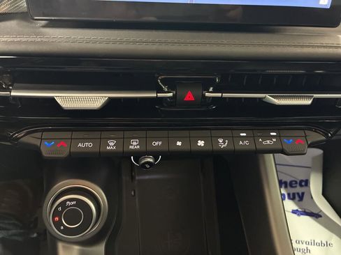 Used 2024 Alfa Romeo Tonale Ti w/ Active Assist Package image 12