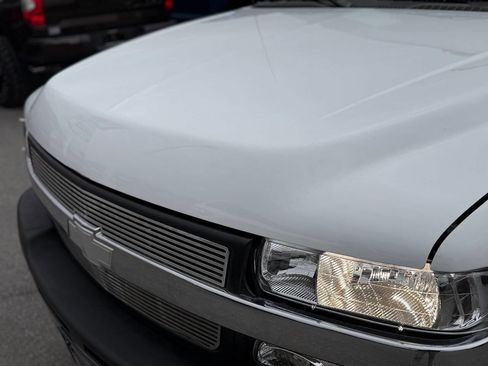 Used 2002 Chevrolet Silverado 3500 LS w/ Electrical Convenience Pkg image 82