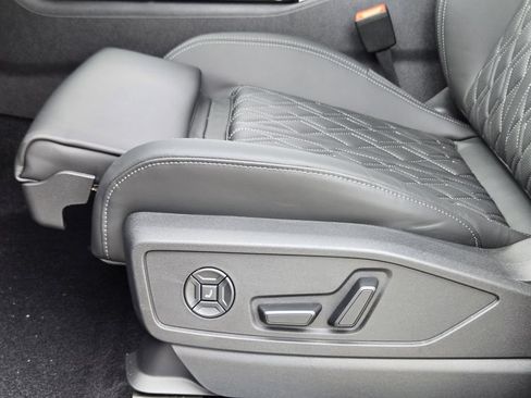 New 2026 Audi SQ5 Premium Plus AWD/4WD image 28