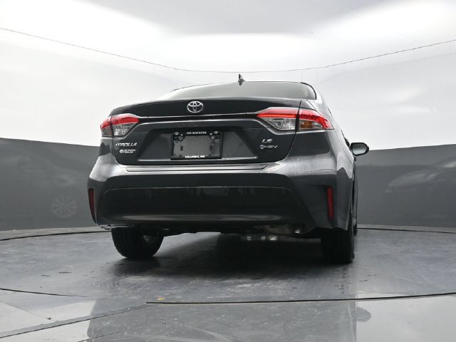 Used 2026 Toyota Corolla LE w/ LE Premium Package FWD image 36