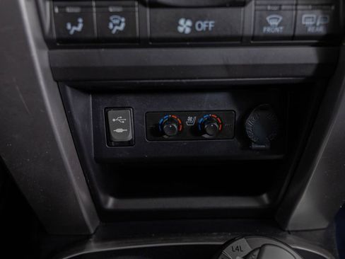 Used 2015 Toyota 4Runner Limited image 40