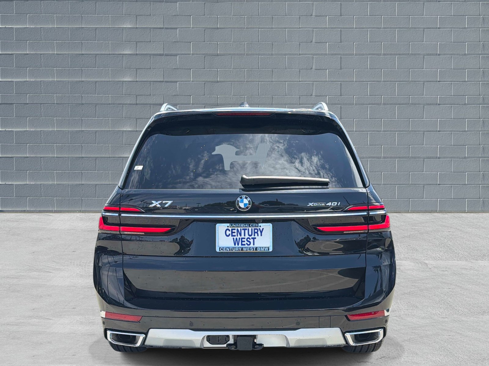 Used 2026 BMW X7 xDrive40i w/ Premium Package AWD/4WD image 4