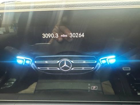 Used 2023 Mercedes-Benz GLS 580 4MATIC image 62