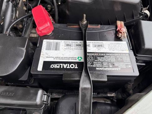 Used 2003 Toyota Avalon XLS image 15