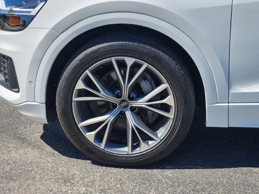 Used 2021 Audi Q8 Premium AWD/4WD image 10