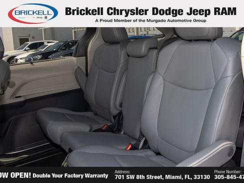 Used 2024 Toyota Sienna XLE FWD image 15