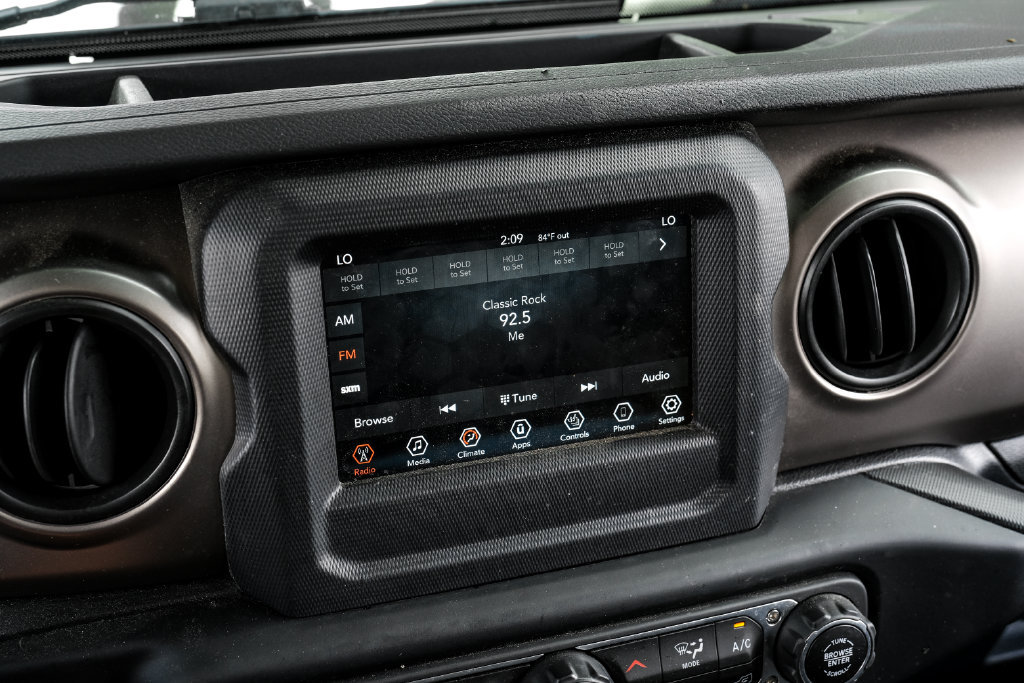 Used 2021 Jeep Wrangler Unlimited Sport AWD/4WD image 6