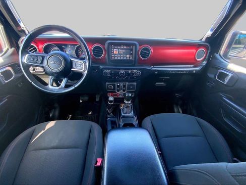 Used 2018 Jeep Wrangler Unlimited Rubicon AWD/4WD image 15