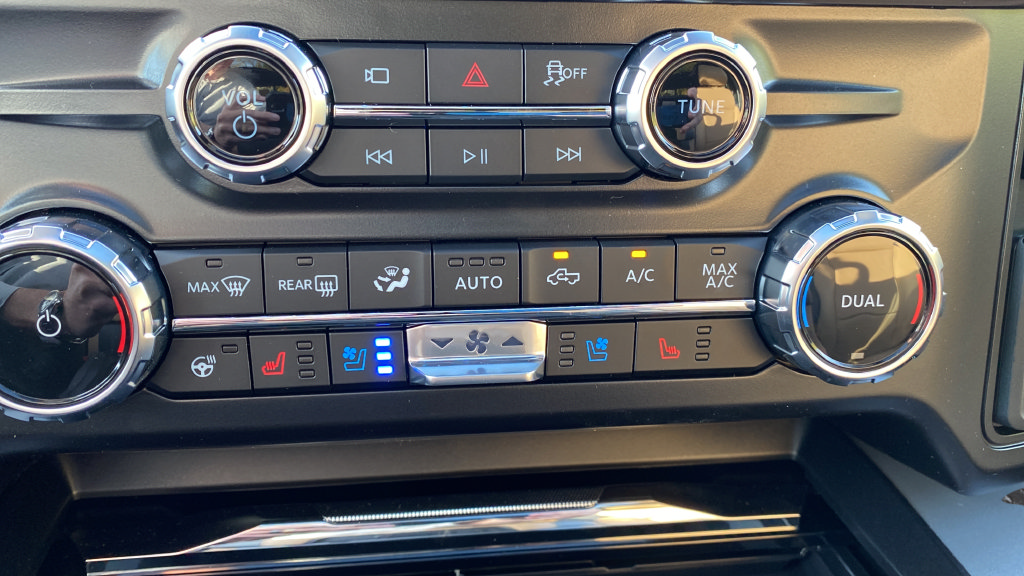 New 2027 Ford F350 Lariat w/ Tremor Off-Road Package AWD/4WD image 40