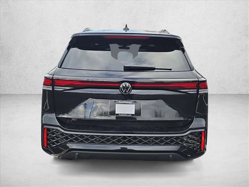 New 2026 Volkswagen Tiguan SE R-Line image 4