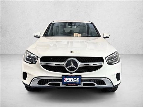 Used 2023 Mercedes-Benz GLC 300 4MATIC Coupe image 2