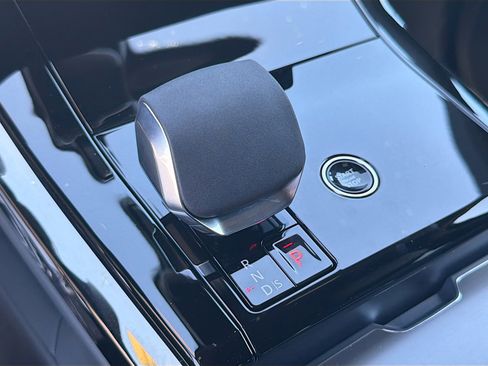 New 2025 Land Rover Range Rover Sport Dynamic SE image 29