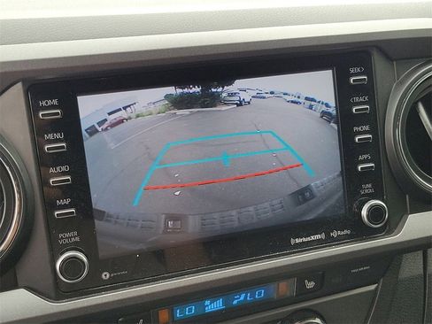 Used 2020 Toyota Tacoma TRD Sport image 11