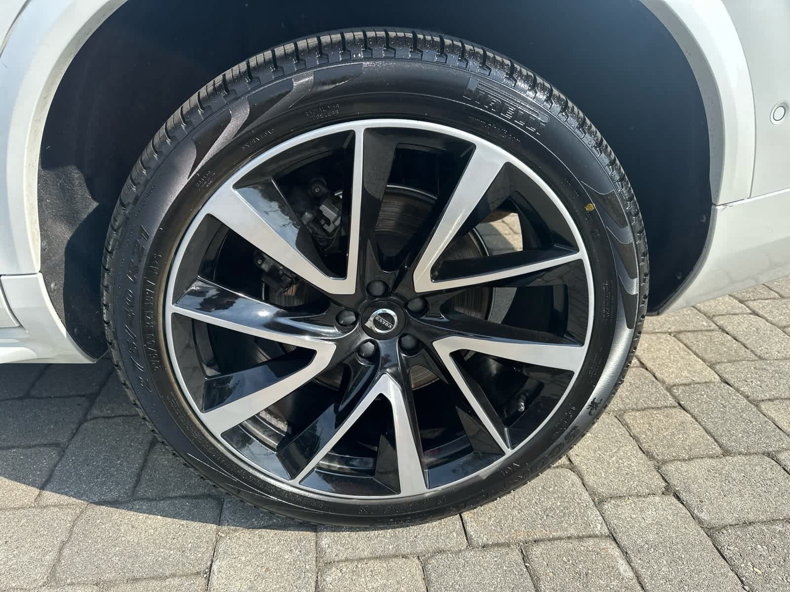 Used 2023 Volvo XC90 B5 Plus w/ Protection Package Premier AWD/4WD image 24