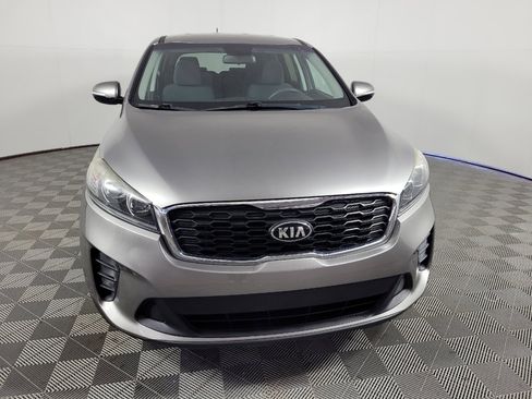 Used 2019 Kia Sorento FWD V6 image 14