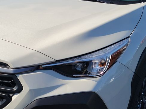 Certified 2024 Subaru Crosstrek 2.0i Premium image 9