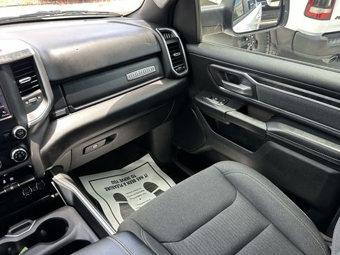 Used 2019 RAM 1500 Big Horn RWD image 12
