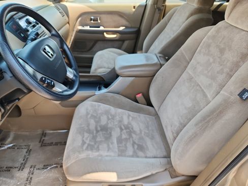 Used 2004 Honda Pilot EX image 29