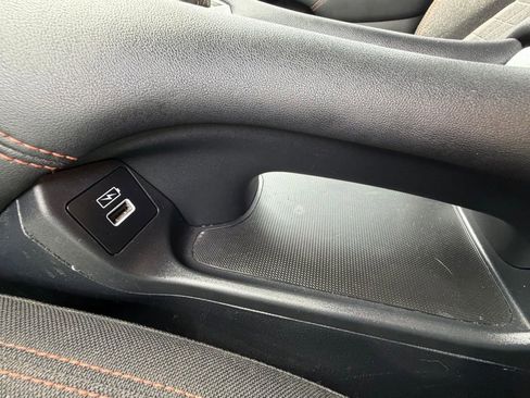 Used 2023 Honda HR-V Sport image 12