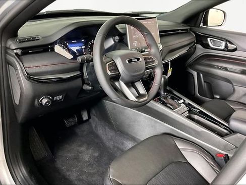 New 2026 Jeep Compass Trailhawk AWD/4WD image 8