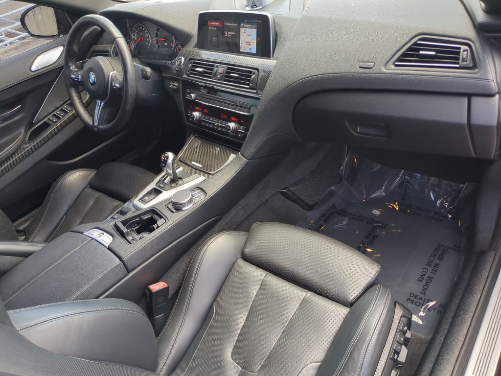 Used 2018 BMW M6 Convertible RWD image 12