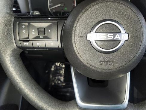 Certified 2023 Nissan Rogue SV FWD image 23