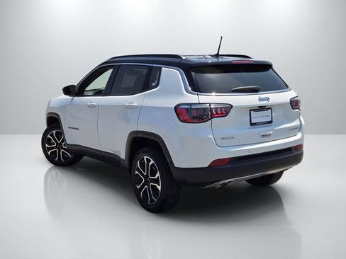 Used 2023 Jeep Compass Limited AWD/4WD image 6