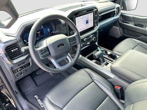 Used 2025 Ford F150 Lariat w/ Equipment Group 501A Mid AWD/4WD image 9