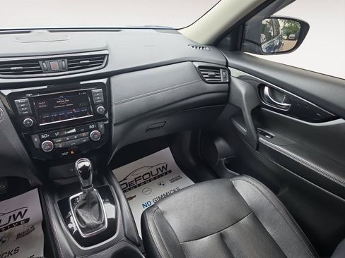 Used 2018 Nissan Rogue SL AWD/4WD image 12
