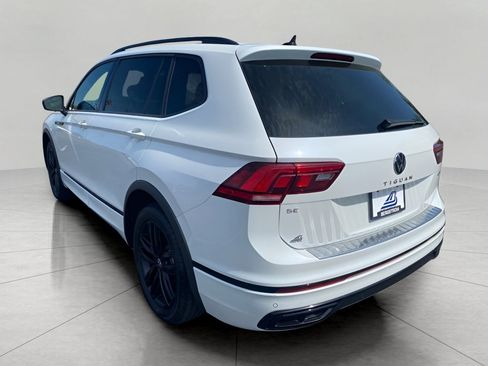 Used 2022 Volkswagen Tiguan SE R-Line AWD/4WD image 15