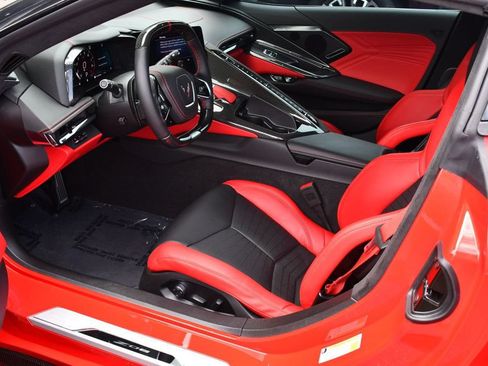 Used 2023 Chevrolet Corvette Z06 w/ Stealth Interior Trim Package RWD image 17