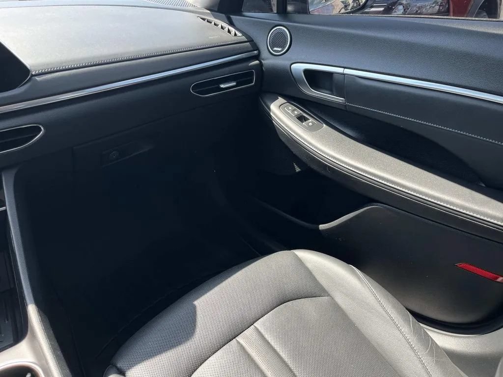Used 2020 Hyundai Sonata Limited FWD image 13