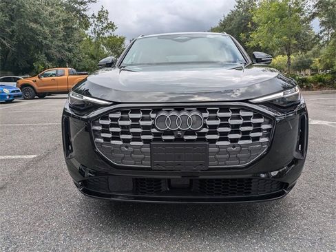 Used 2025 Audi Q5 Premium Plus w/ Premium Plus image 8