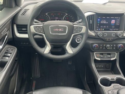 Used 2023 GMC Terrain SLT w/ Tech Package FWD image 11