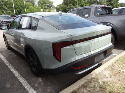 Used 2025 Kia K4 FWD image 6